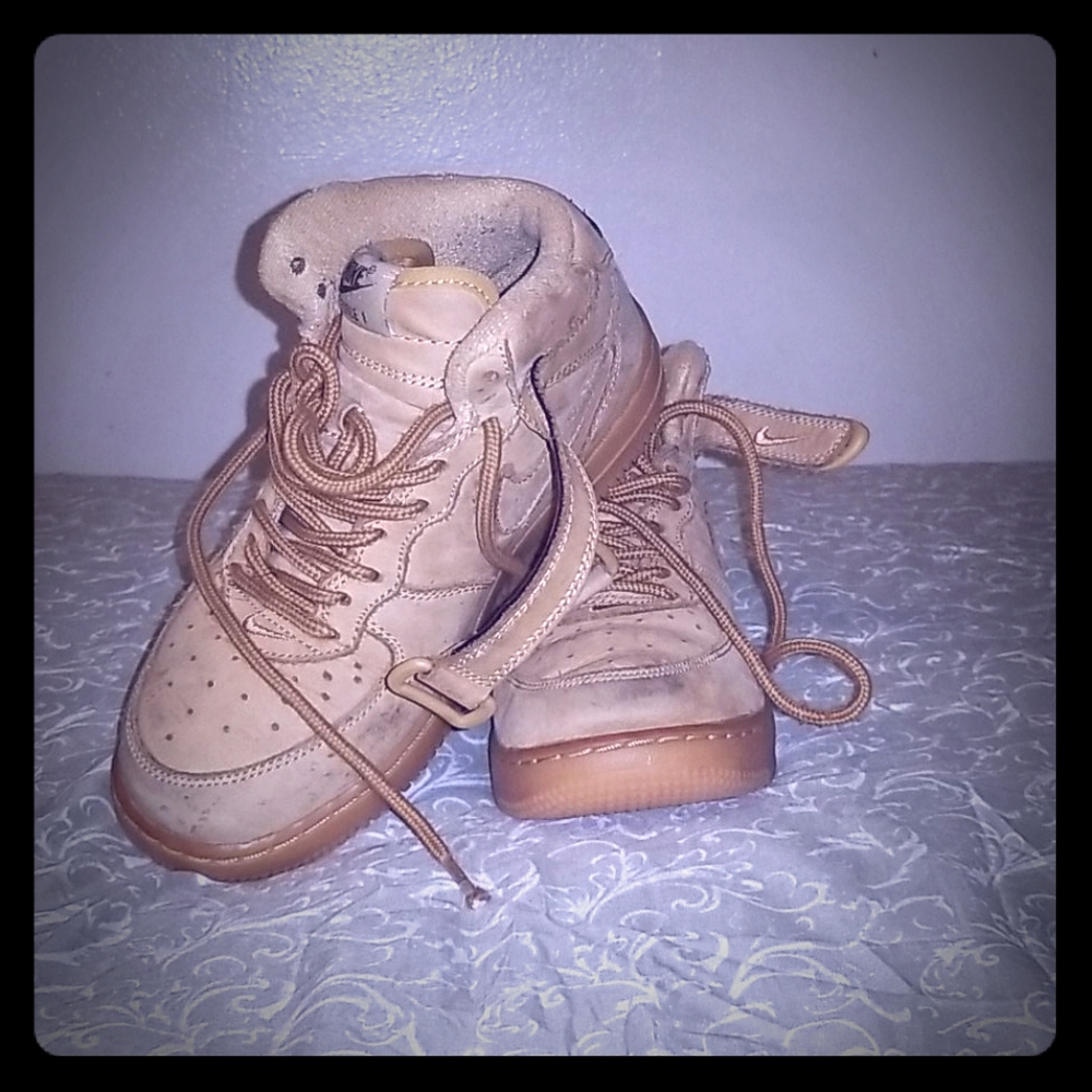 Children's sneakers
